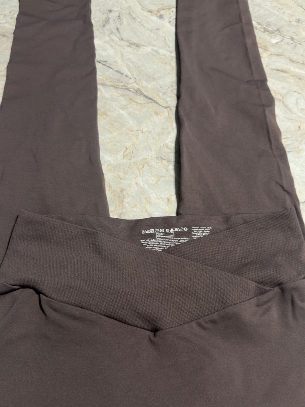 Women’s Stretch V-Waist Pants in Dark Brown